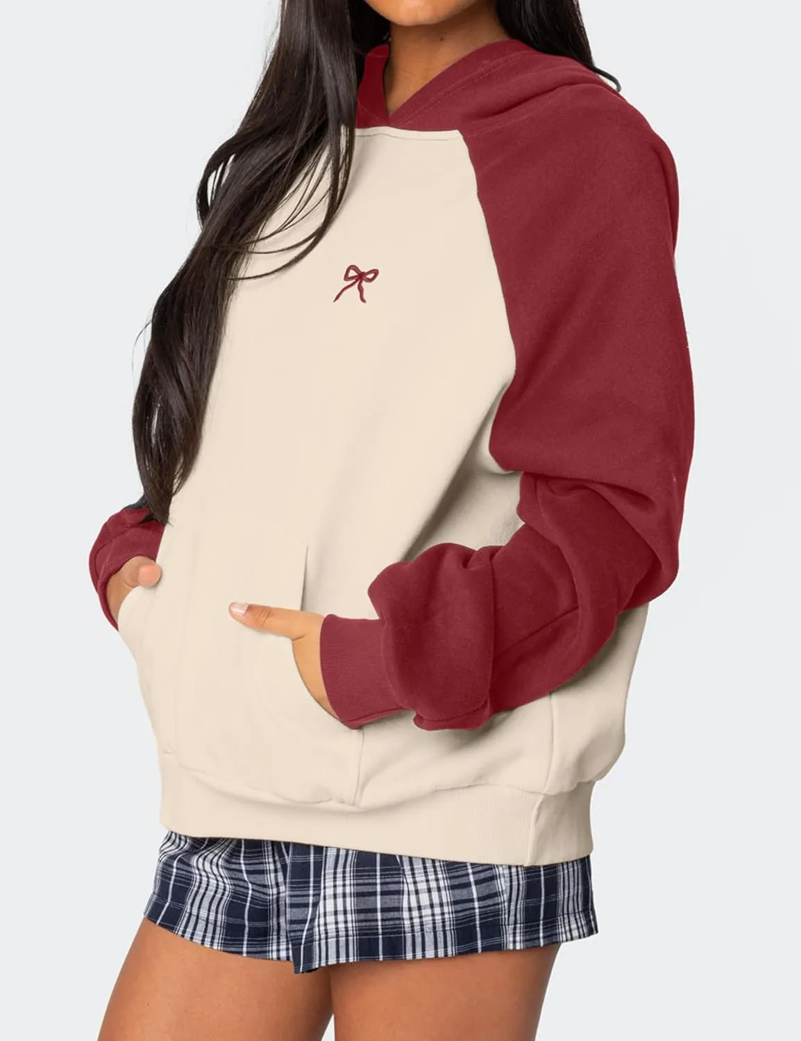 MISSACTIVER Women Bow Graphic Sweatshirt Color Block Pullover Hoodie Fall Fashion Oversized Hooded Sweatshirt Tops