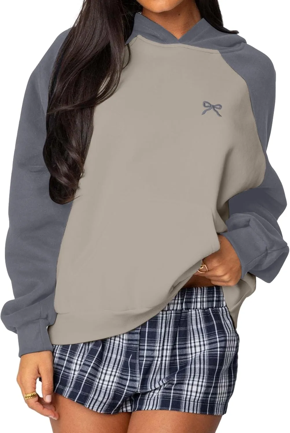 Women Bow Graphic Oversized Hoodie Raglan Sleeve Color Block Sweatshirts Embroidered Pullover Hoodie Tops with Pocket
