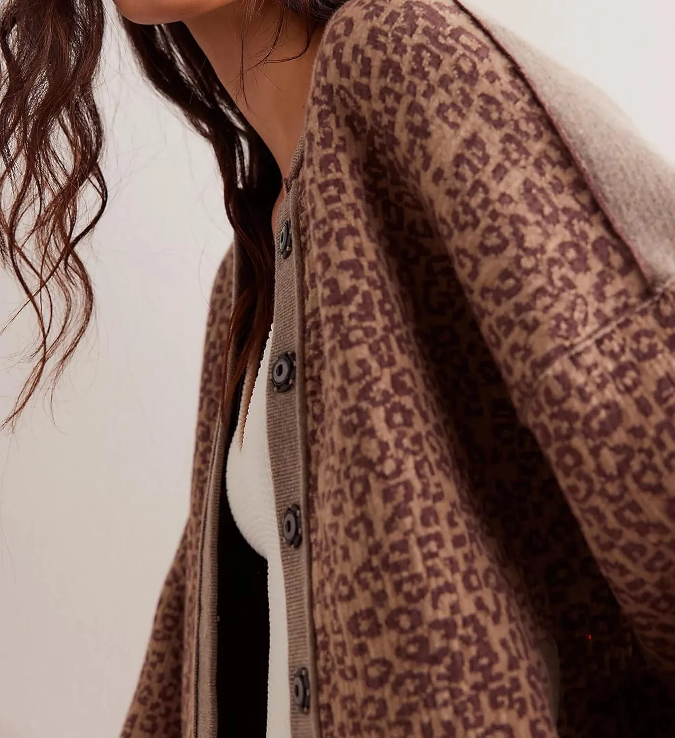 Women Leopard Print Cardigan Button Down Long Sleeve Cheetah Graphic Y2K Knit Open Front Sweater Coats