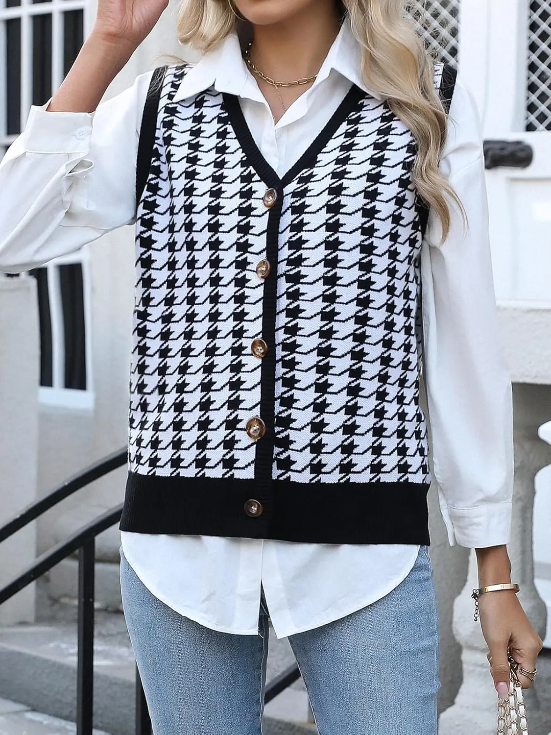 Women's Casual V Neck Sweater Tank Tops Striped Sweater Vest Sleeveless Pullover Button Down Knit Vest Tops