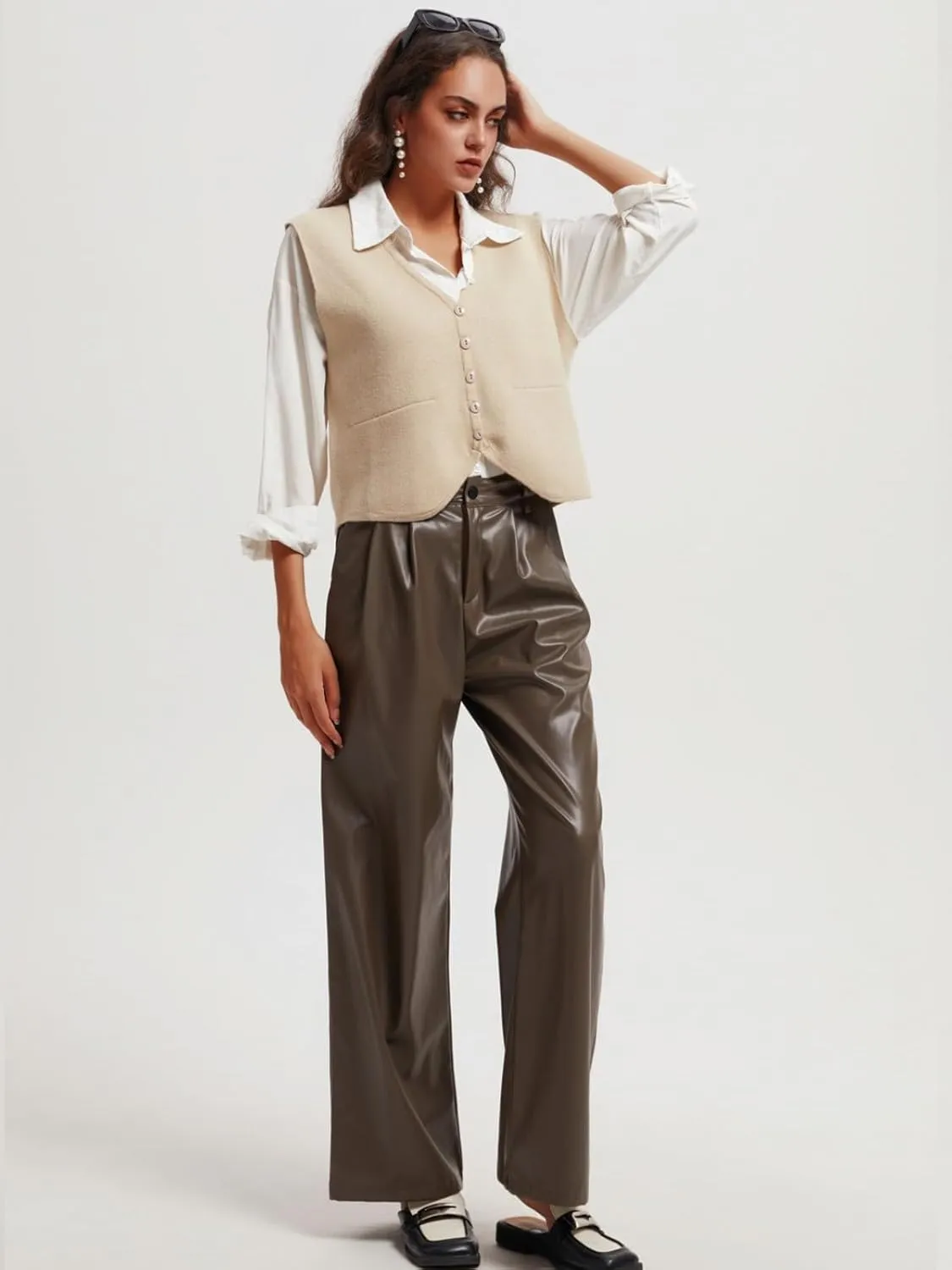 Wowcarbazole Women's Cropped Sweater Vest Sleeveless V Neck Button Down Casual Knit Cardigan Vest Trendy Knitted Tank Tops
